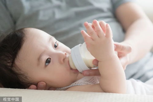 看丹观察丨两个人的孩子，凭什么只有一个人养？重塑婴幼儿照护服务的社会共识